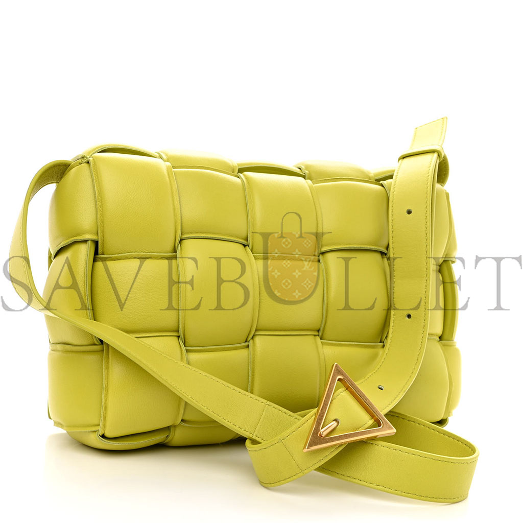 bo*te*ga Ve*ne*ta nappa maxi intreccio padded cassette crossbody bag kiwi (26*18*8cm)