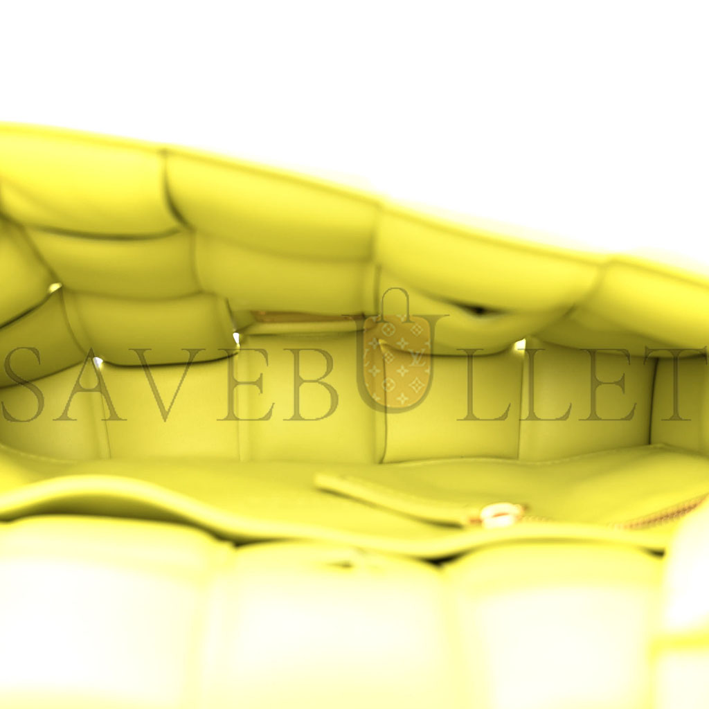 bo*te*ga Ve*ne*ta nappa maxi intreccio padded cassette crossbody bag kiwi (26*18*8cm)