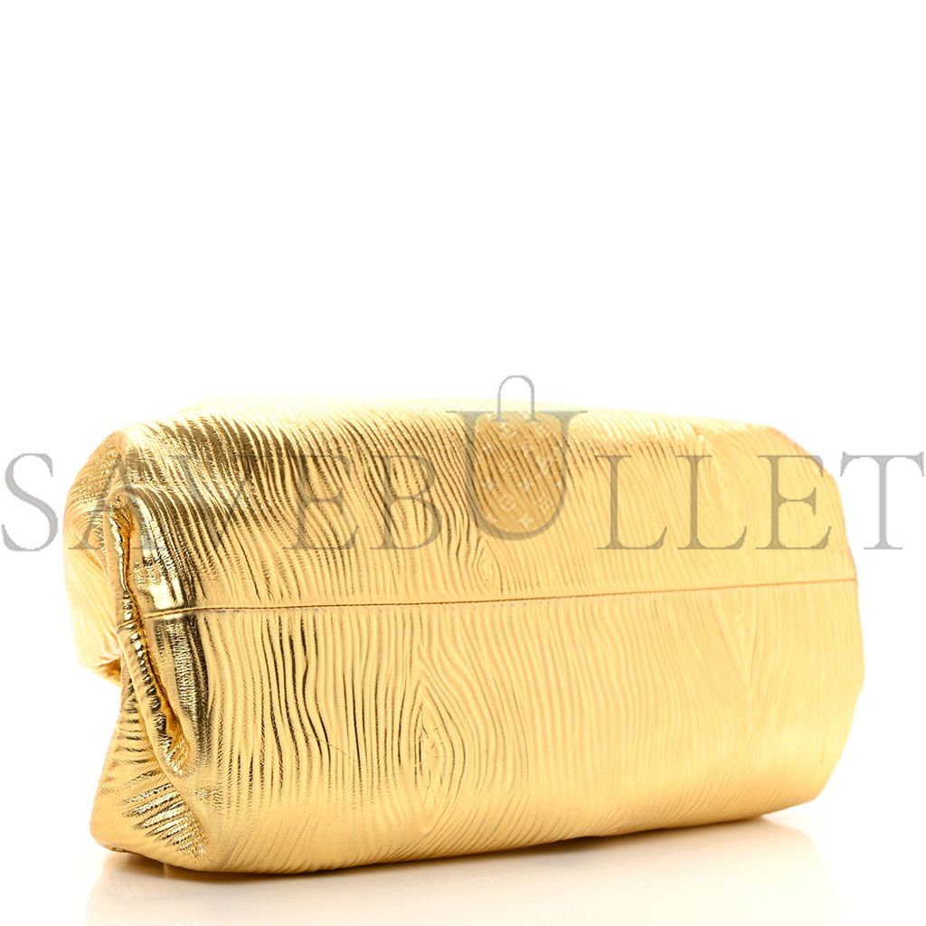bo*te*ga Ve*ne*ta metallic bark calfskin embossed the pouch oversized clutch oro (39*17*9cm)