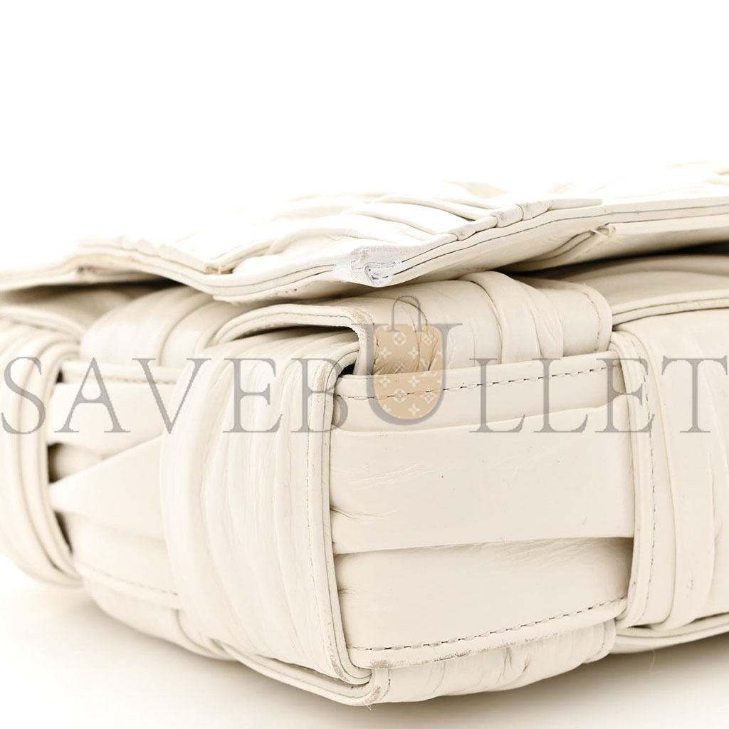 bo*te*ga Ve*ne*ta calfskin intreccio plisse cassette crossbody bag white (24*16*8cm)