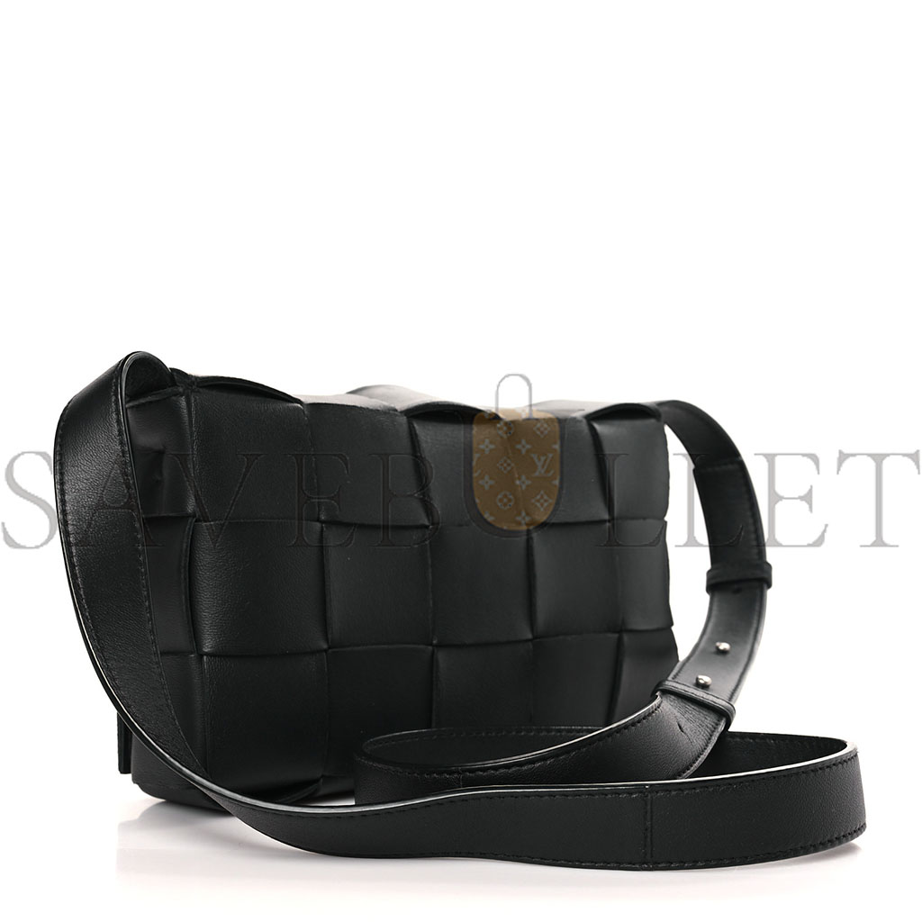 bo*te*ga Ve*ne*ta lambskin maxi intrecciato cassette crossbody bag black (19*12*4cm)