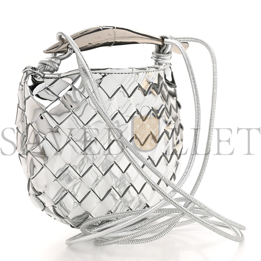 bo*te*ga Ve*ne*ta mirror laminated nappa intrecciato mini sardine bag silver (20*14*3cm)
