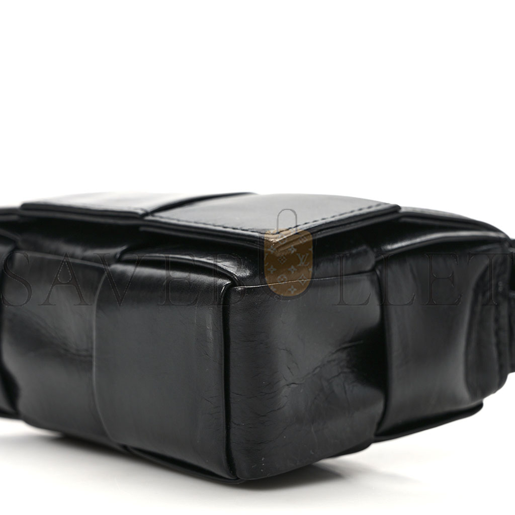 bo*te*ga Ve*ne*ta paper calfskin maxi intreccio extra mini cassette crossbody bag black (13*9*5cm)