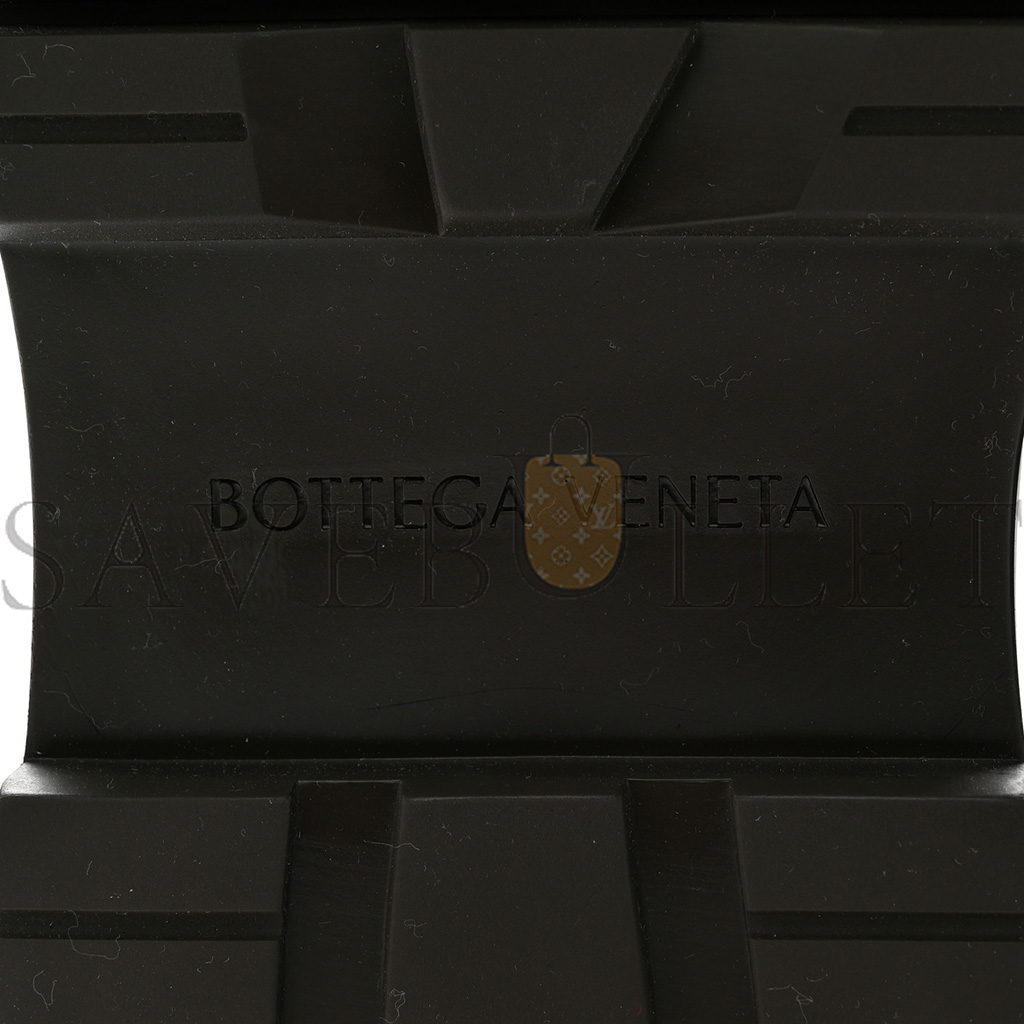 Bo*te*ga ve*ne*ta calfskin the tire high boots black