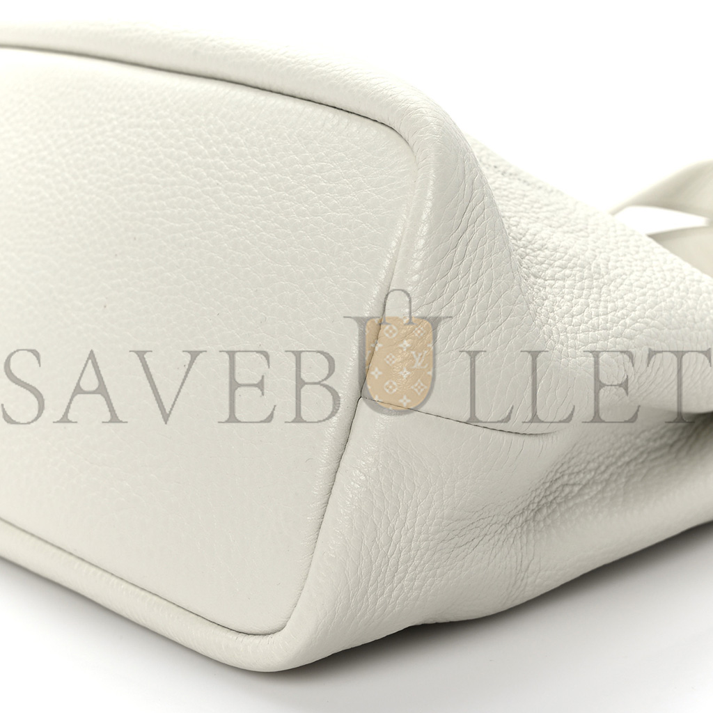 Pra*a vitello daino soft perforated logo tote white (30*27*13cm)