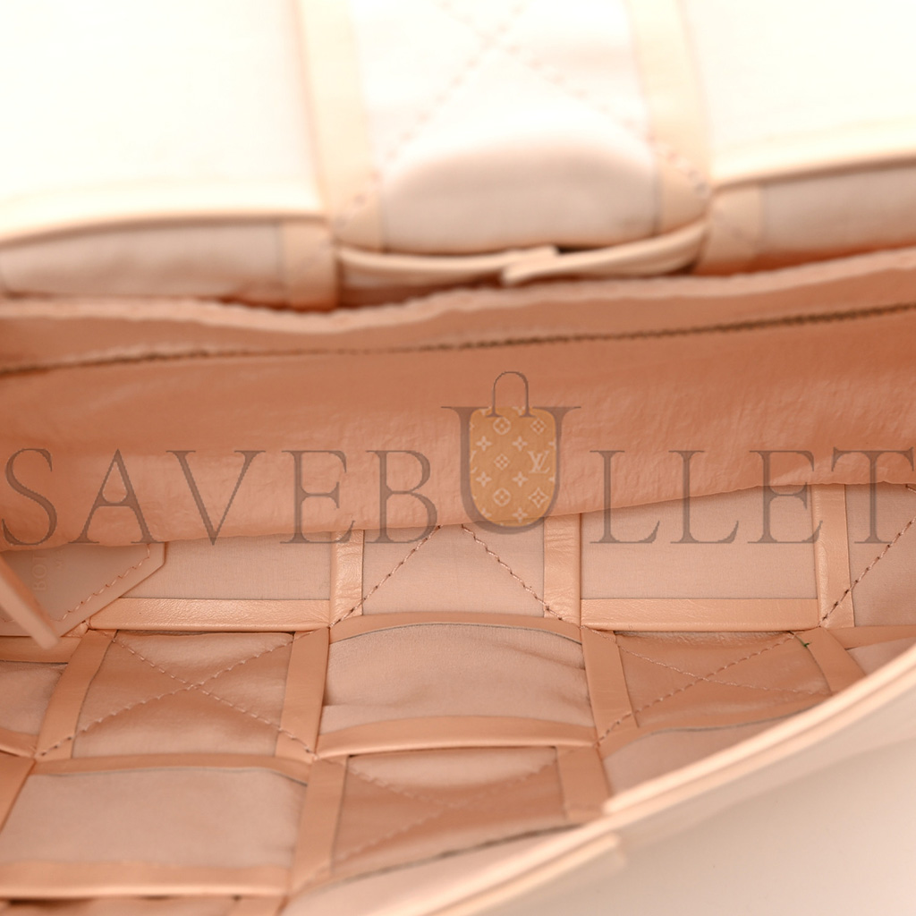 bo*te*ga Ve*ne*ta paper calfskin maxi intrecco cassette crossbody bag melon wash (23*15*5.5cm)