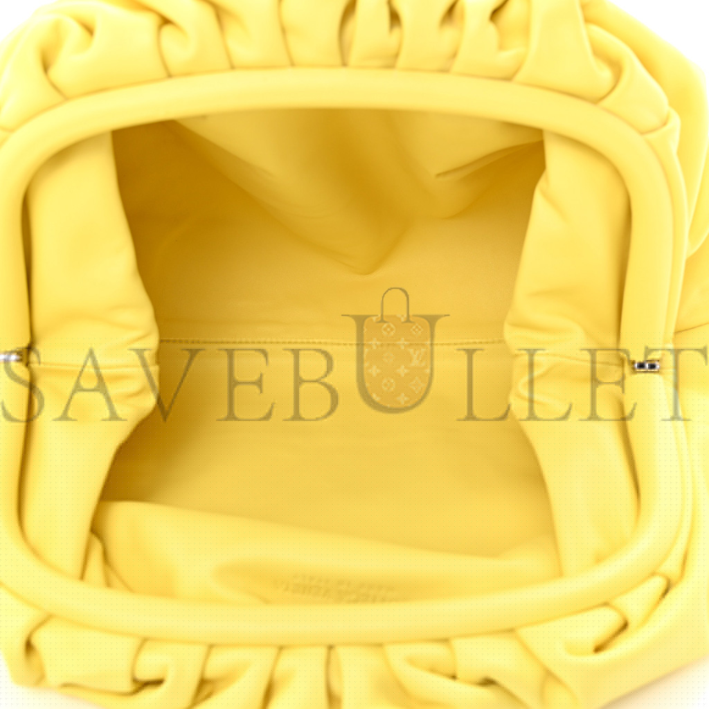 bo*te*ga Ve*ne*ta smooth butter calf the pouch oversized clutch sherbert (35*20*8cm)