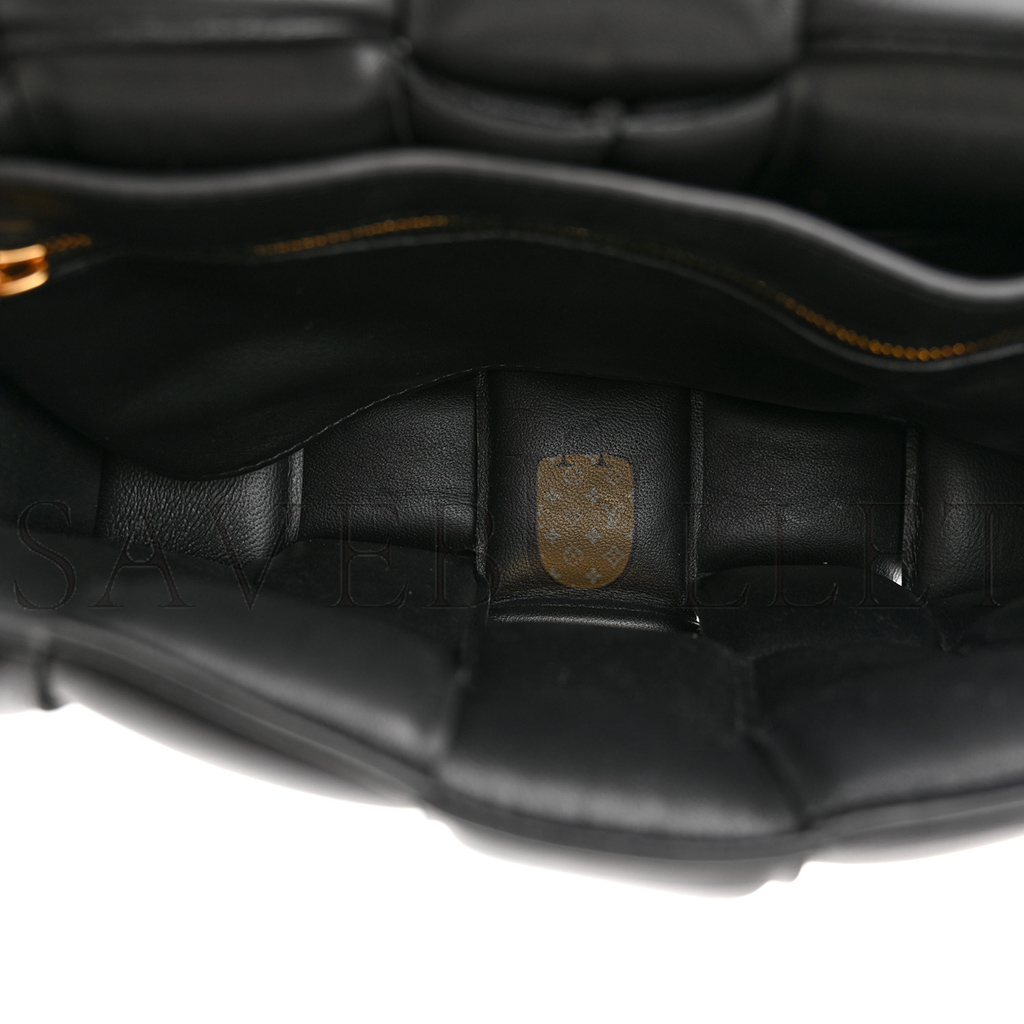 bo*te*ga Ve*ne*ta lambskin maxi intreccio padded chain cassette crossbody bag black (27*18*8cm)