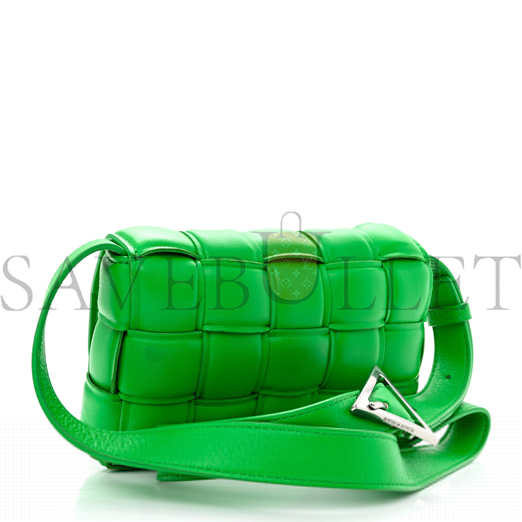 bo*te*ga Ve*ne*ta nappa maxi intreccio padded cassette crossbody bag parakeet (19*12*5cm)