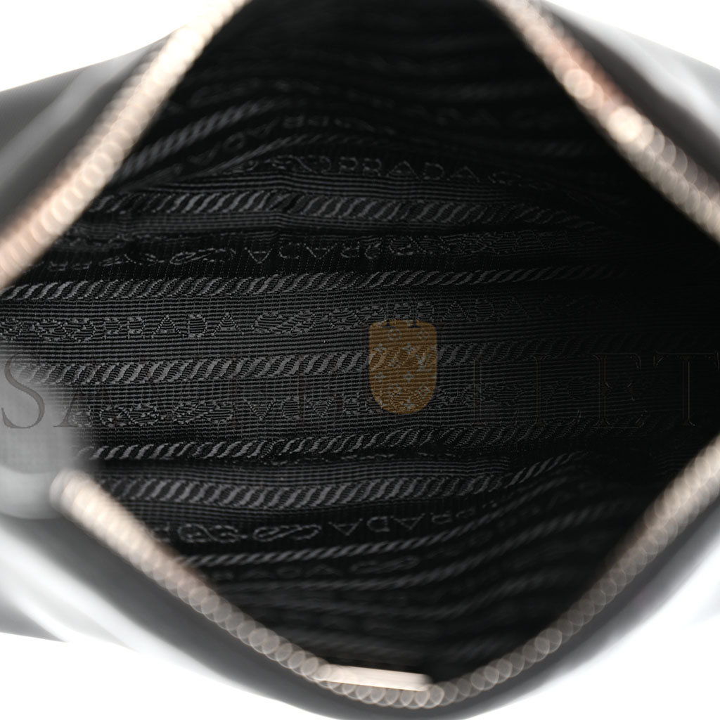 Pra*a nylon re-edition 2005 shoulder bag black (18*18*6cm)