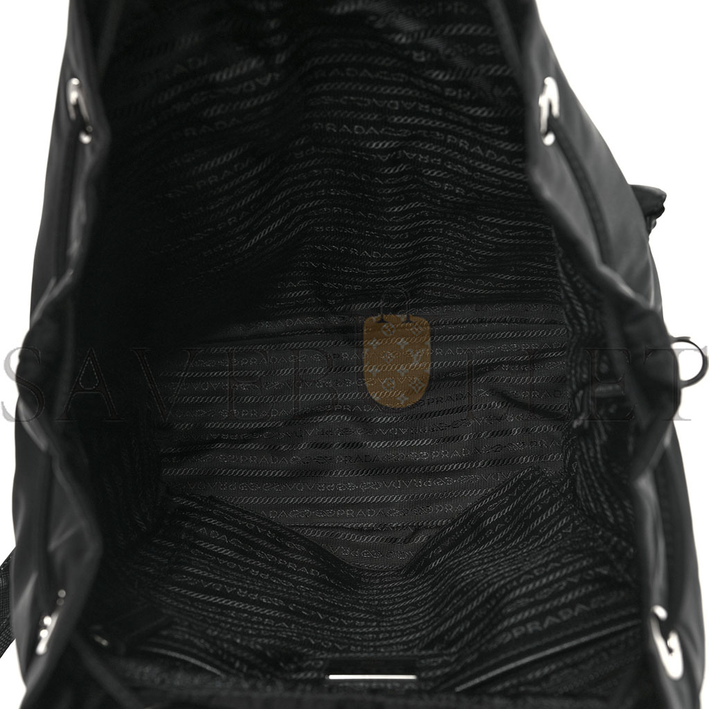 Pra*a re-nylon tessuto saffiano medium backpack black (29*28*15cm)