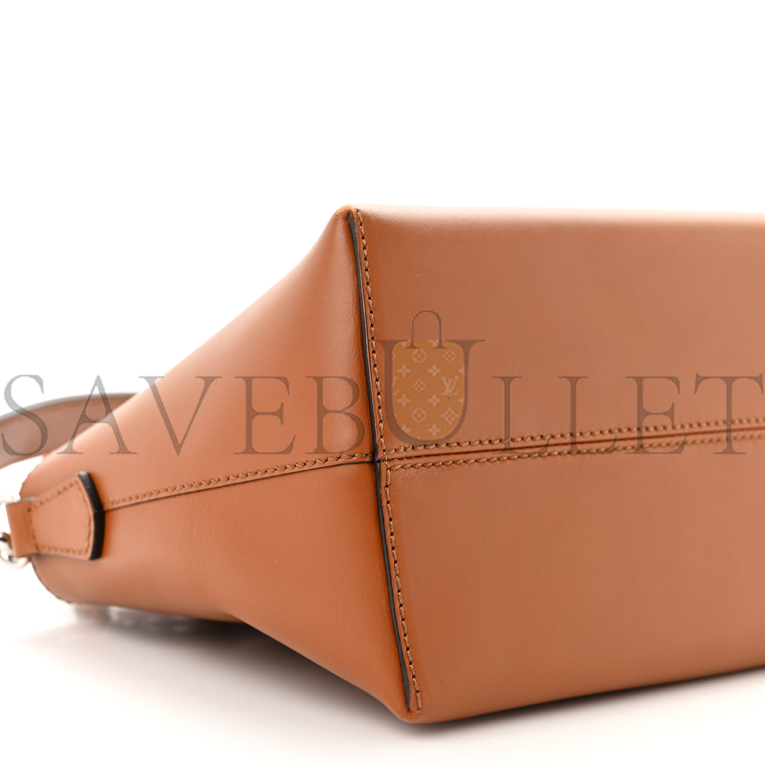 F**di vitello king logo embossed medium by the way boston bag cuoio (28*19*13cm)