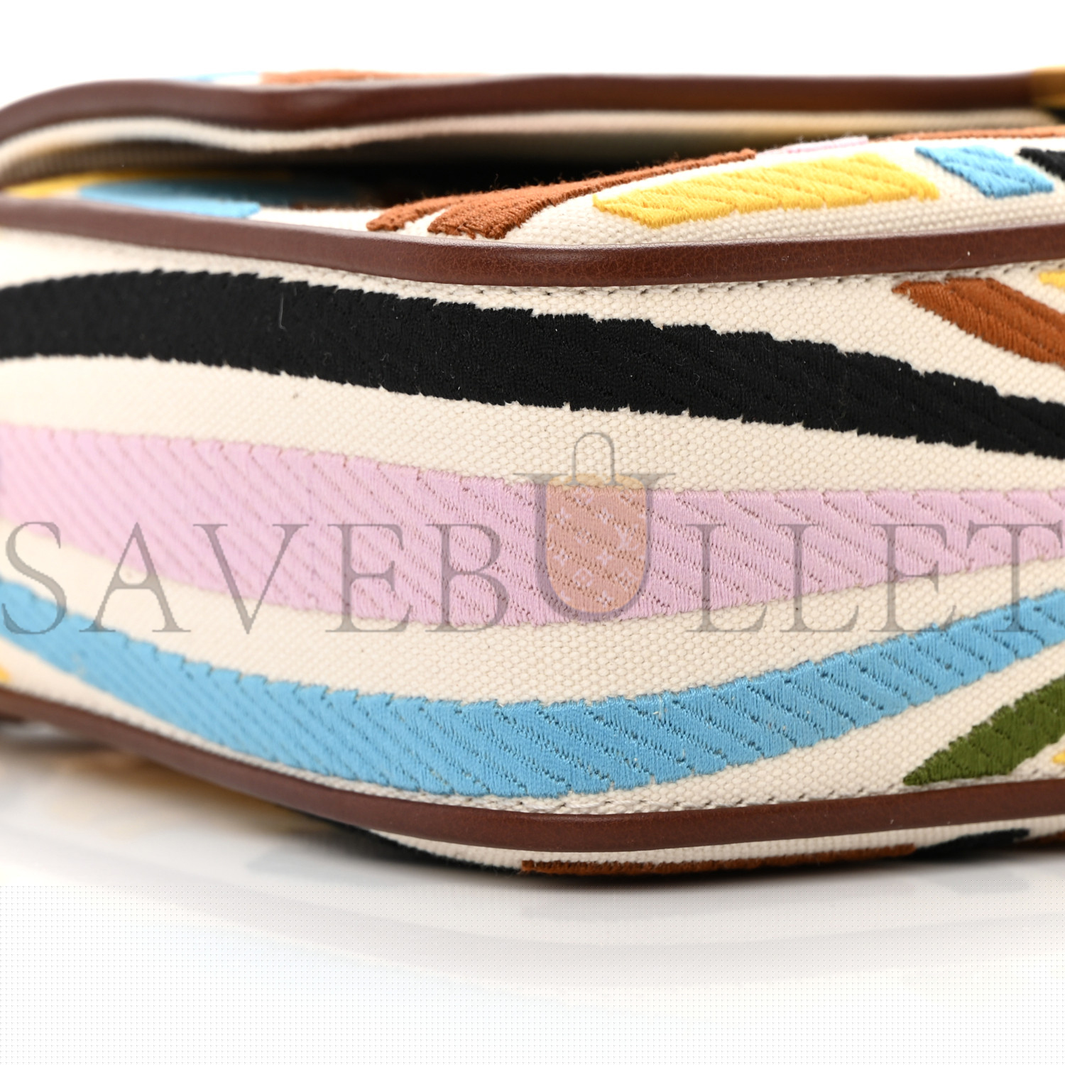 F**di x sara coleman canvas vitello king seta ff fish eye embroidered baguette grezzo multicolor ghianda (28*15*6cm)