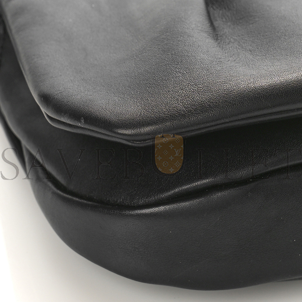 l*ew* shiny nappa calfskin paseo satchel black (27*18*6cm)