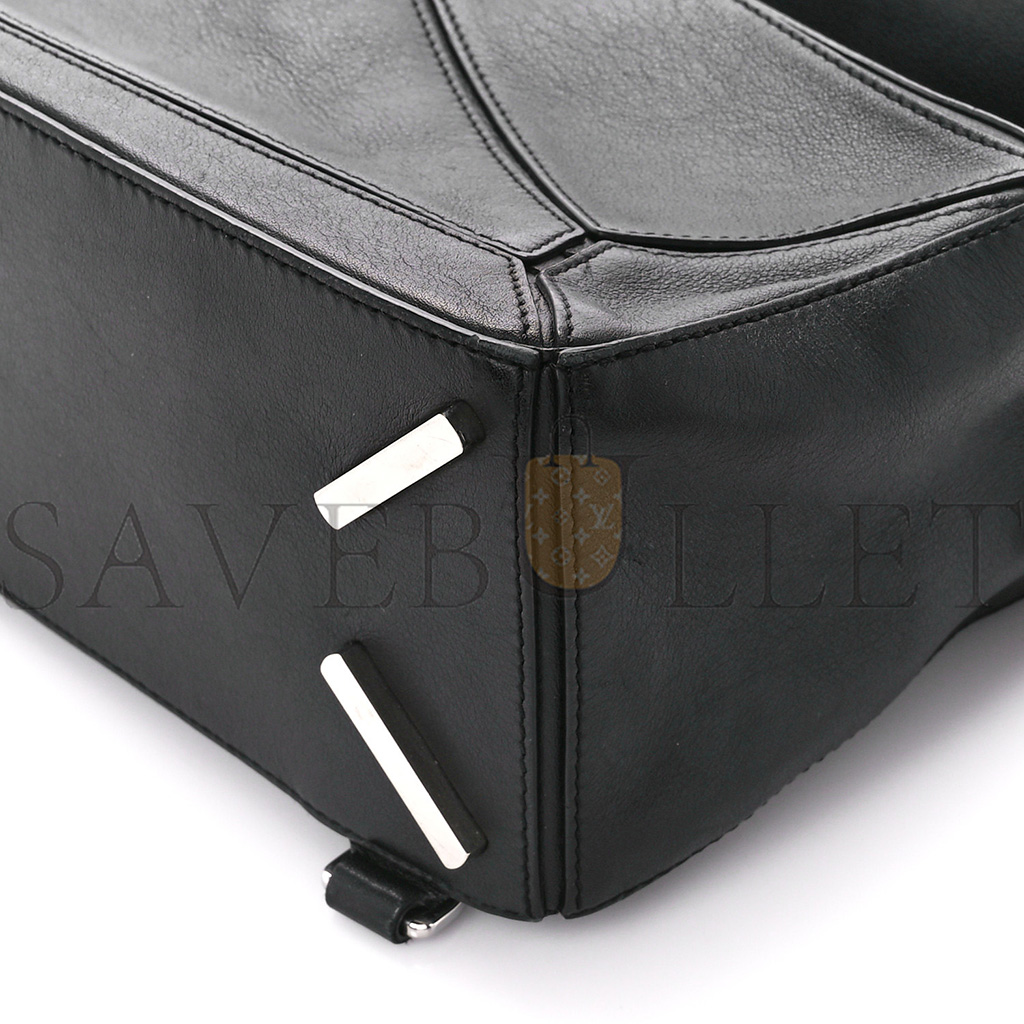 l*ew* calfskin medium puzzle bag black (29*19.5*14cm)