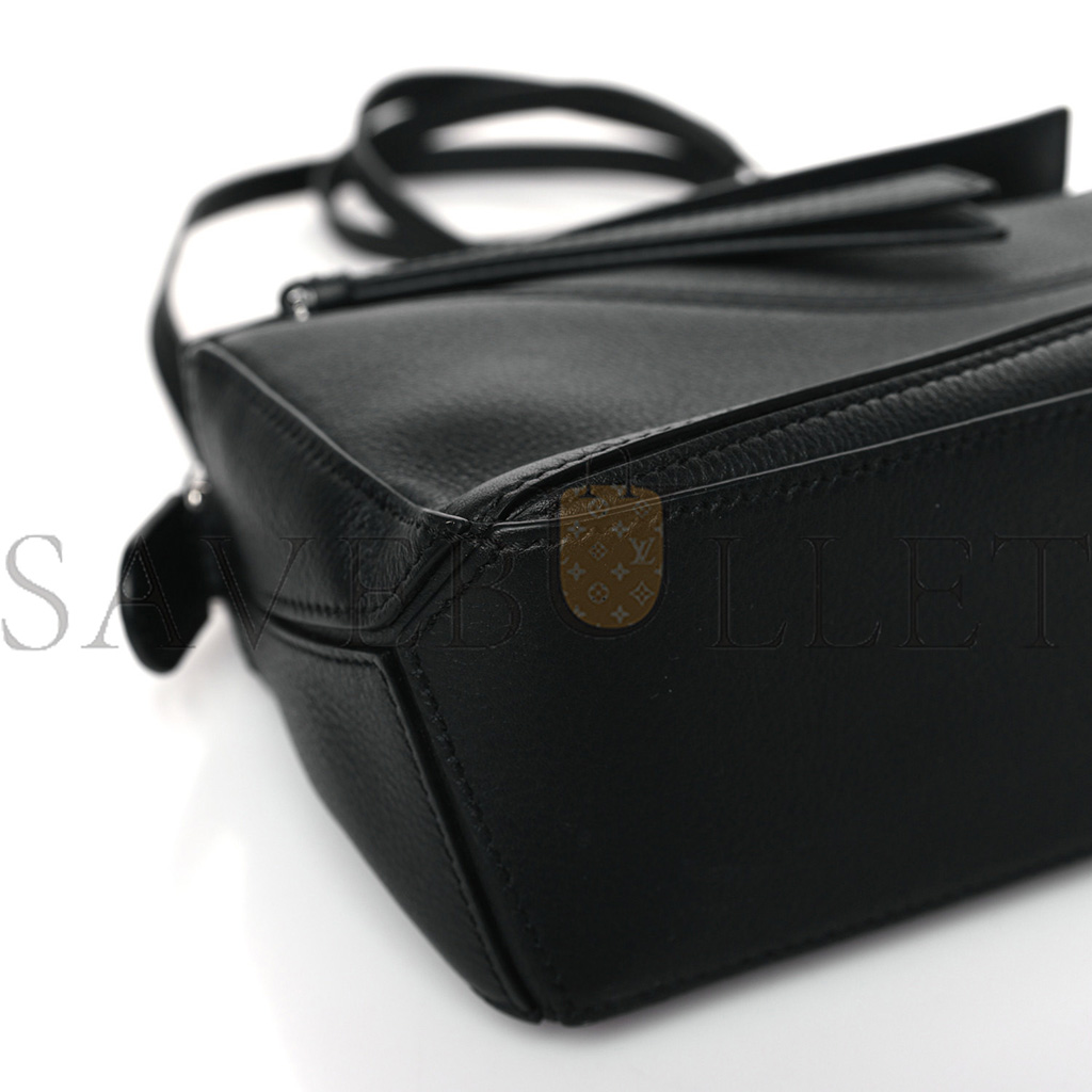 l*ew* calfskin mini puzzle bag black (18*12.5*8cm)