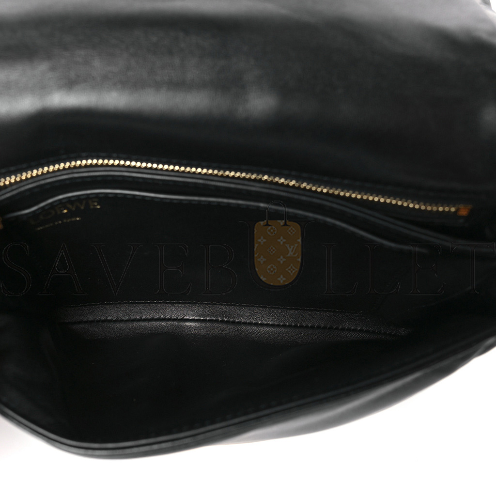 l*ew* lambskin small goya puffer bag black (23*17*10cm)