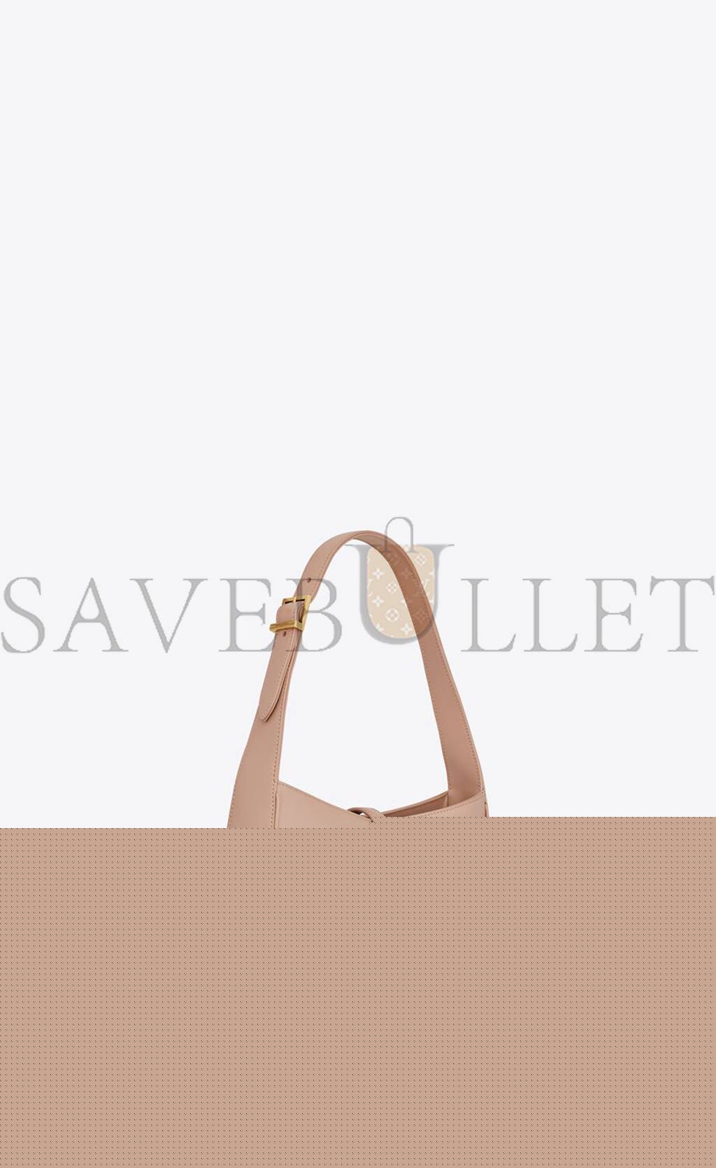 Y*L le 5 a 7 in smooth leather 6572282r20w2738 (23*16*6.5cm)