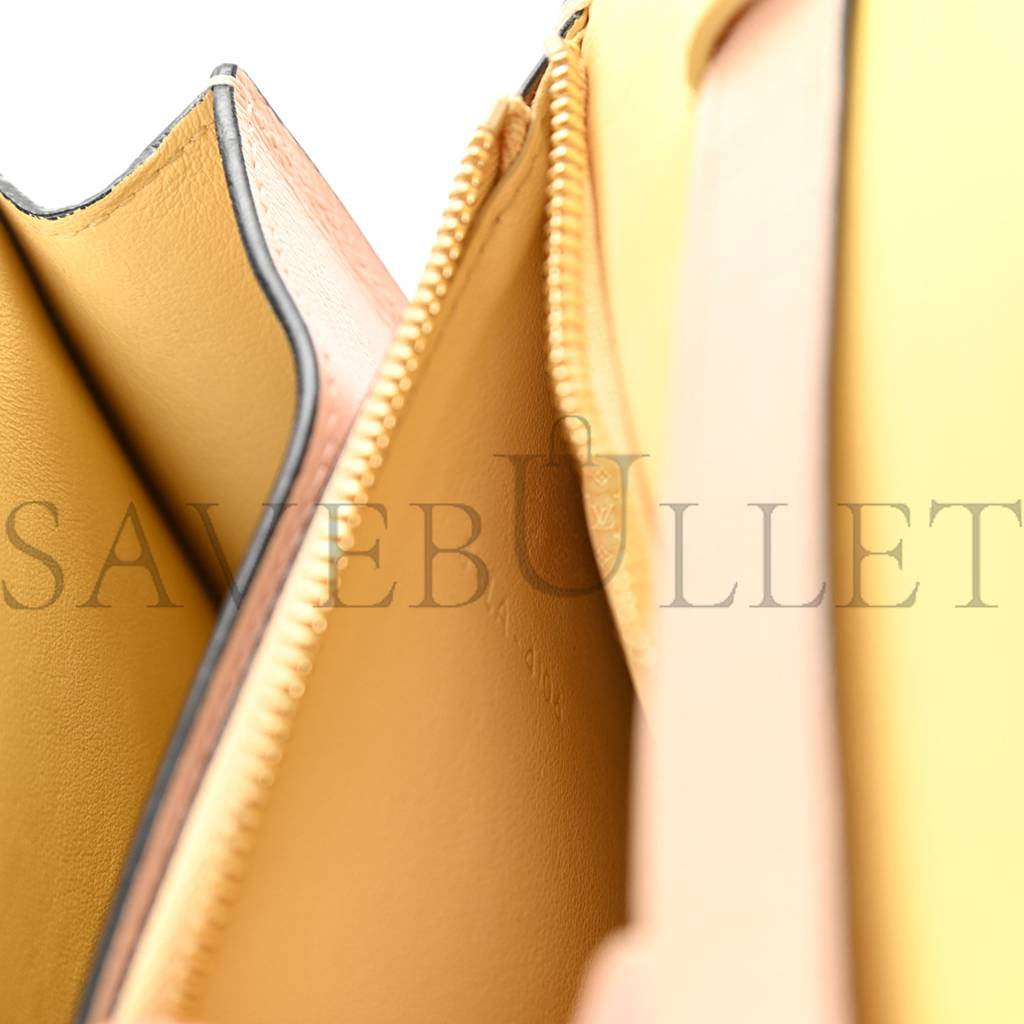 goatskin Ce**e goatskin medium classic box flap bag dune (23*18*6cm) box flap bag dune