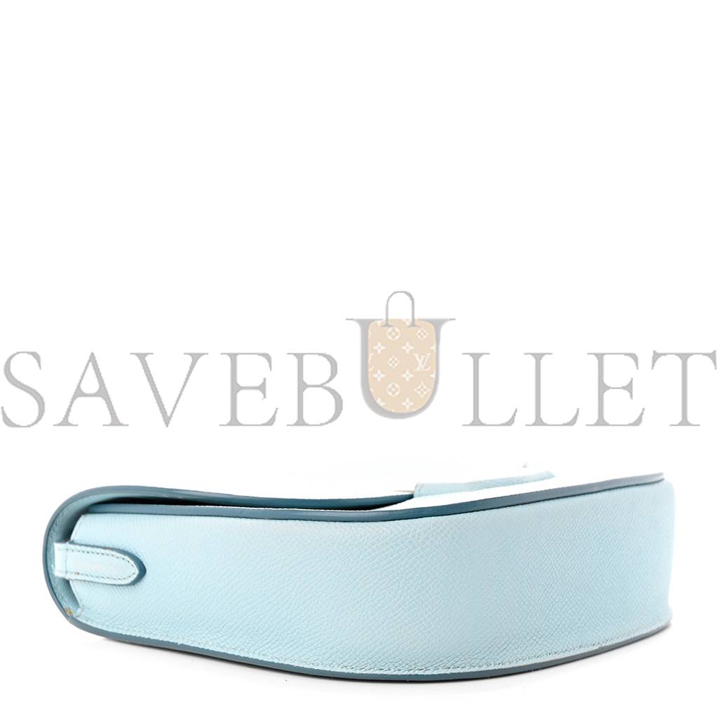 Ce**e grained calfskin small trotteur pale blue (18*17*4cm)