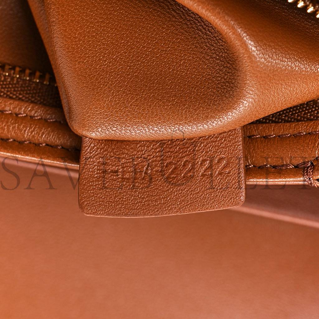 Ce**e triomphe canvas calfskin medium triomphe bag tan (22*15*6cm)