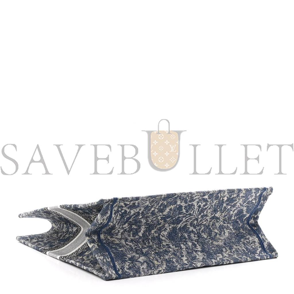 D*or canvas embroidered large brocart book tote blue (42*35*17.8cm)