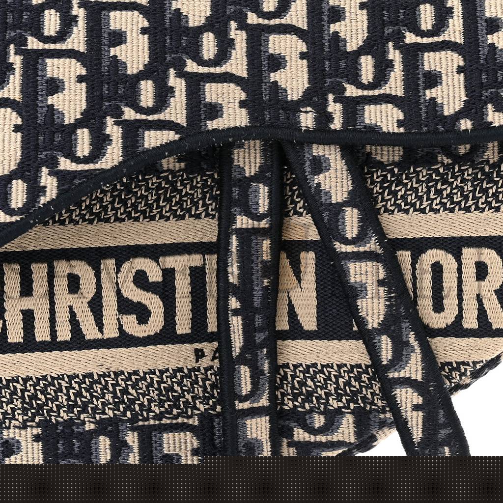 D*or oblique embroidered saddle bag blue (25*19*5.1cm)